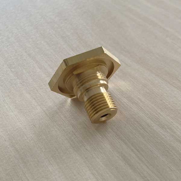 Manufacturer of brass fittings for the gas regulation sector