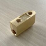 Manufacturer of brass hinge for connectic sector